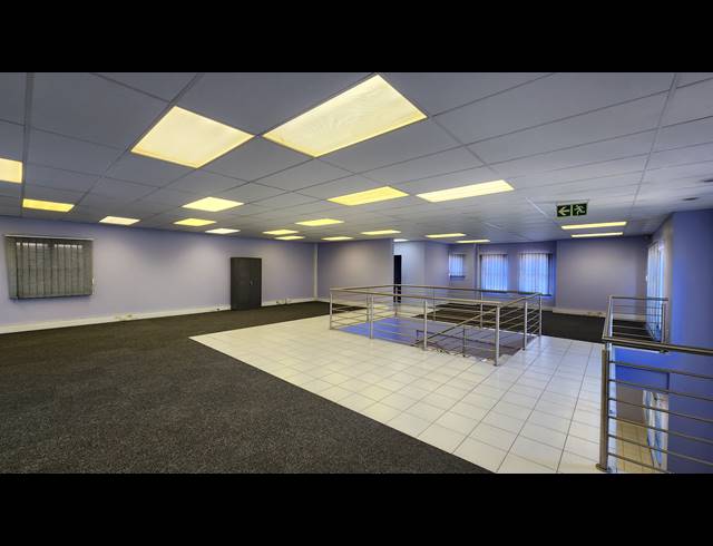 1,551M² WAREHOUSE TO LET IN SPARTAN